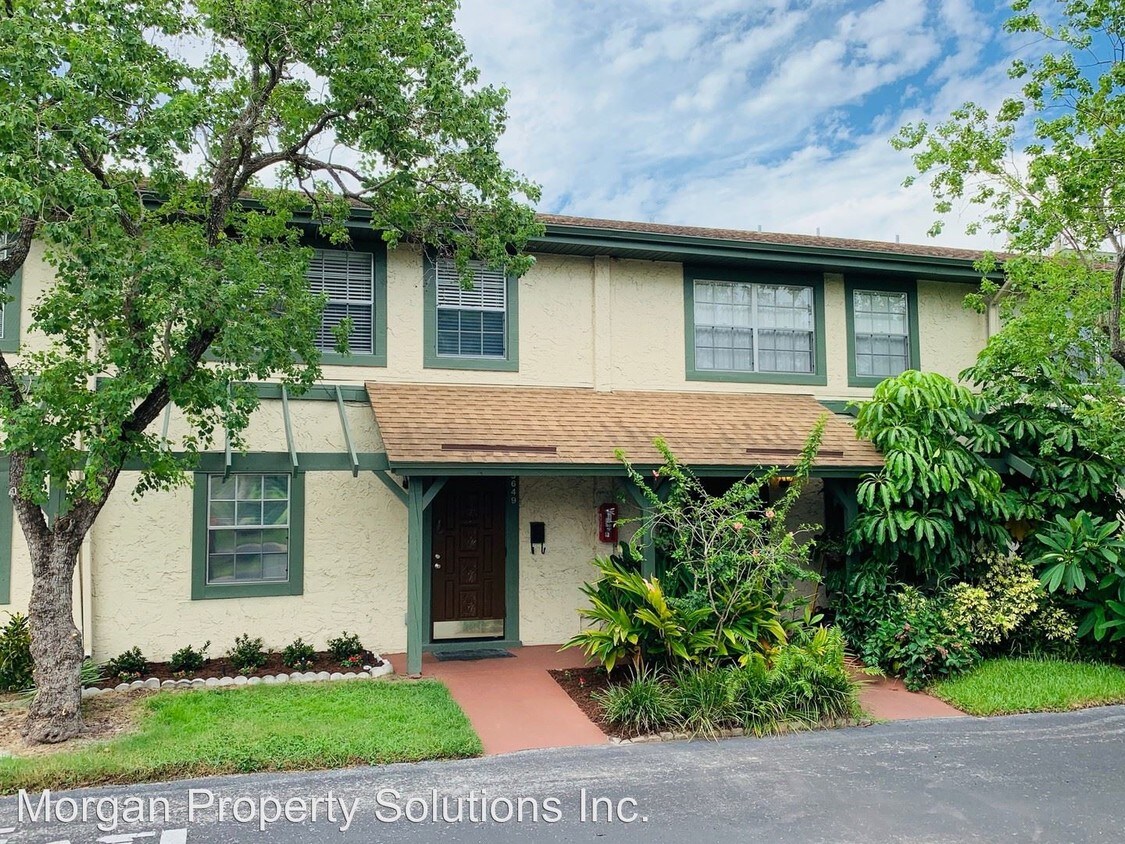 Foto principal - 5649 Royal Pine Blvd