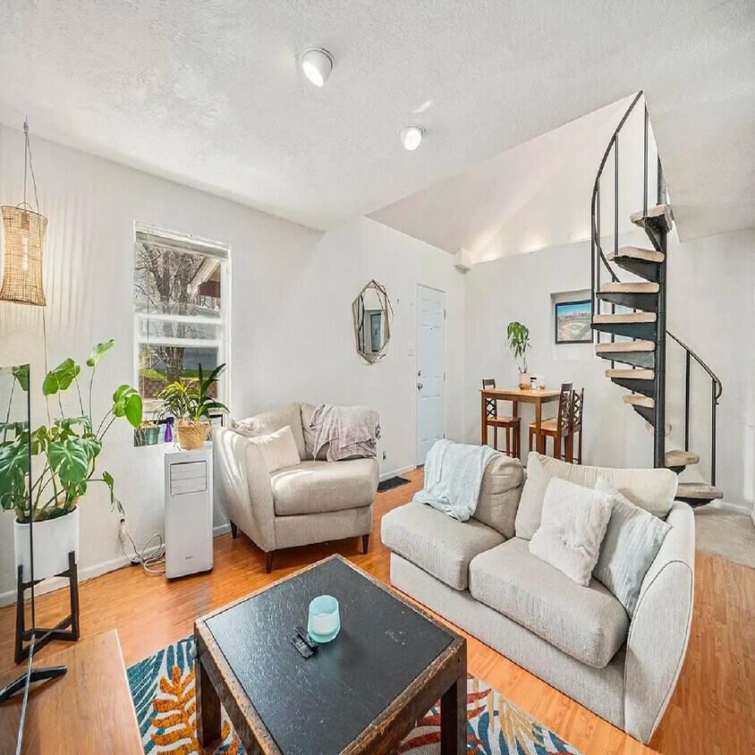 Foto principal - 3726 Decatur St