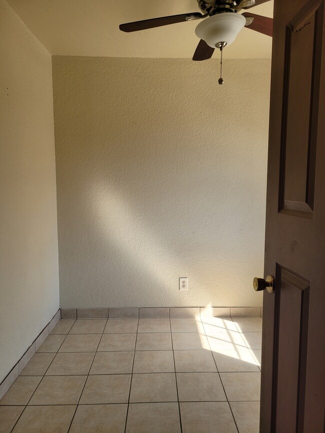 Small 2nd bedroom, office or nursery - 2720 SW 74th St