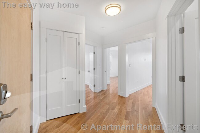 Foto del edificio - 406 Columbia St