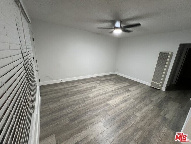 Foto del edificio - 14715 Chadron Ave