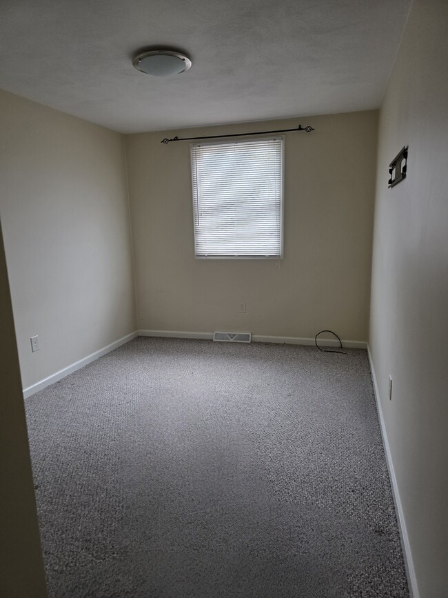 Building Photo - 102 Capuano Ave
