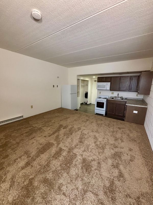 Foto del edificio - 2668 Elmwood Ave