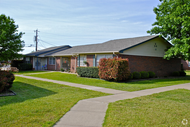 Building Photo - Granbury Meadows Apartments