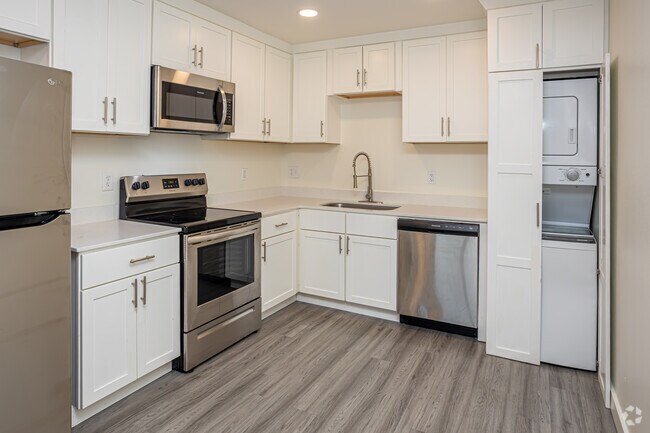 2HAB, 2BA - 900 ft² - Zurqui on Abington