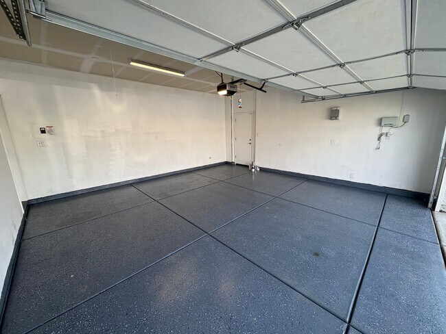 Foto del edificio - NW Visalia Home Available Now!