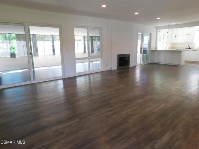 Building Photo - 7450 Ponce Ave
