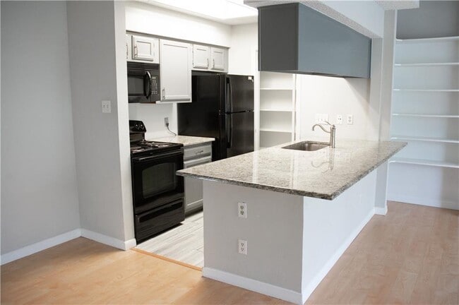 Foto del edificio - 915 W 23rd St