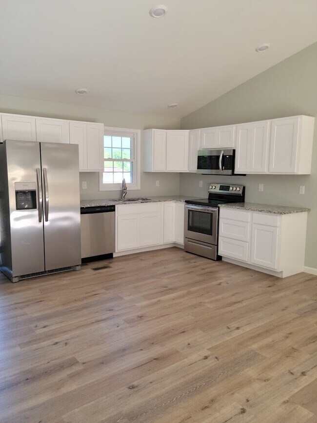 Foto del edificio - 619 Siever Rd