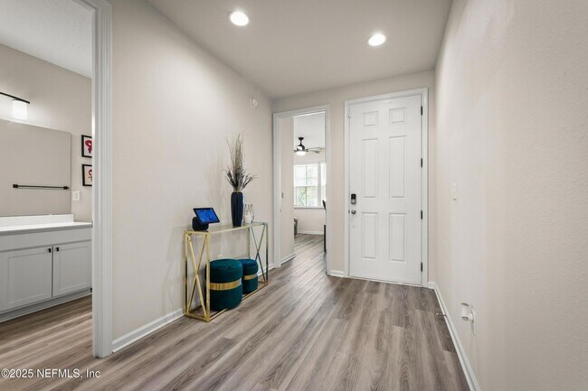 Foto del edificio - 12639 Lake Taylor Ln