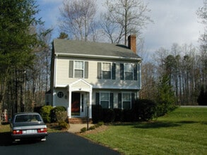 Building Photo - 2034 Heather Glen Rd