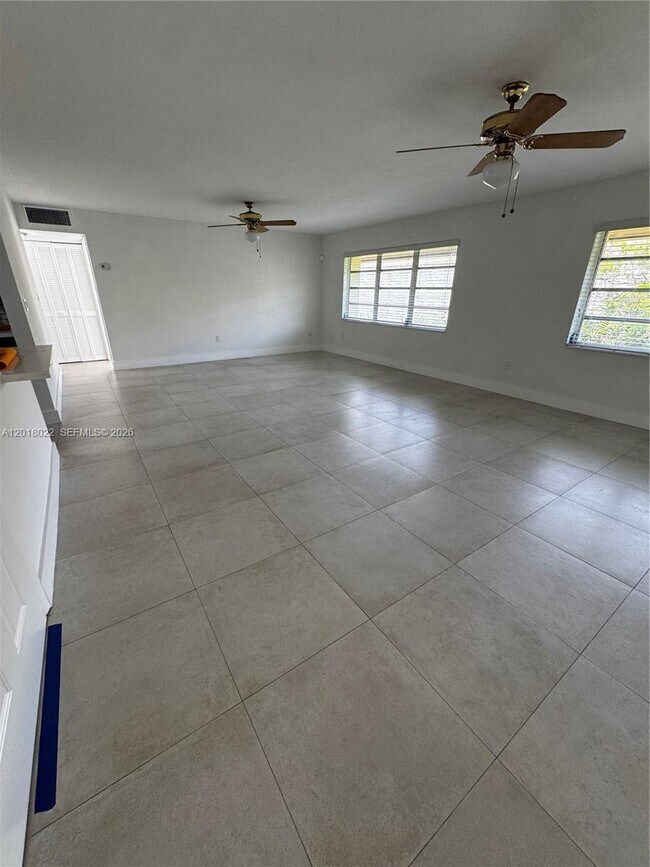 Foto del edificio - 5401 SW 77th Ct