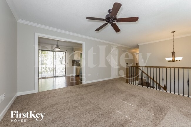 Foto del edificio - 1018 NE Trailwood Dr