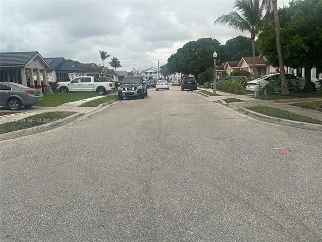 Foto del edificio - 1139 Freshwater Lakes Dr