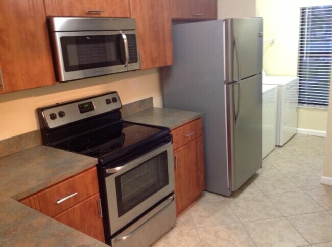Foto del edificio - 7958 NW 41st Ct