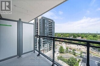 Building Photo - 20-1020 Meadowglen Pl