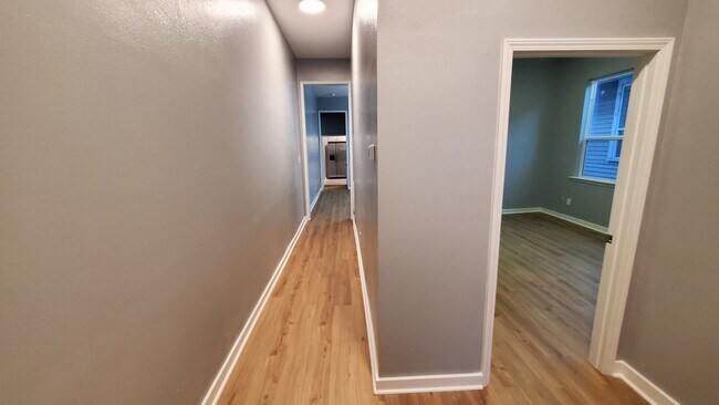 Sala - 2027 General Taylor St