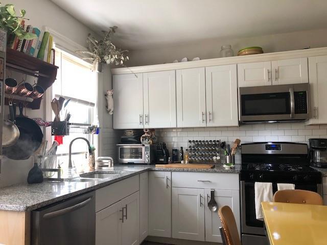 Building Photo - 36 E Transit St