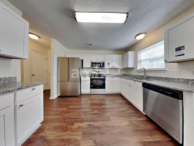 Building Photo - 2924 Compton Ct NW