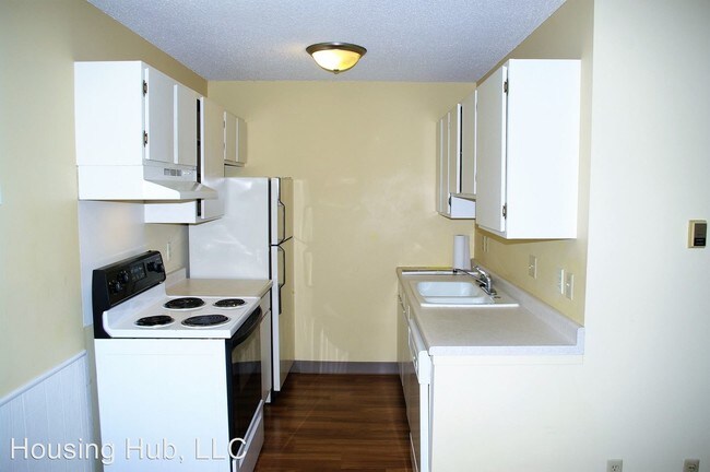 Building Photo - 1436 Hampshire Ave S