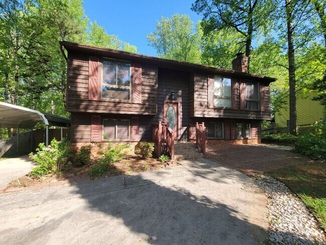 Foto del edificio - 3307 Piney Grove...Split Level...Avail NOW!!!