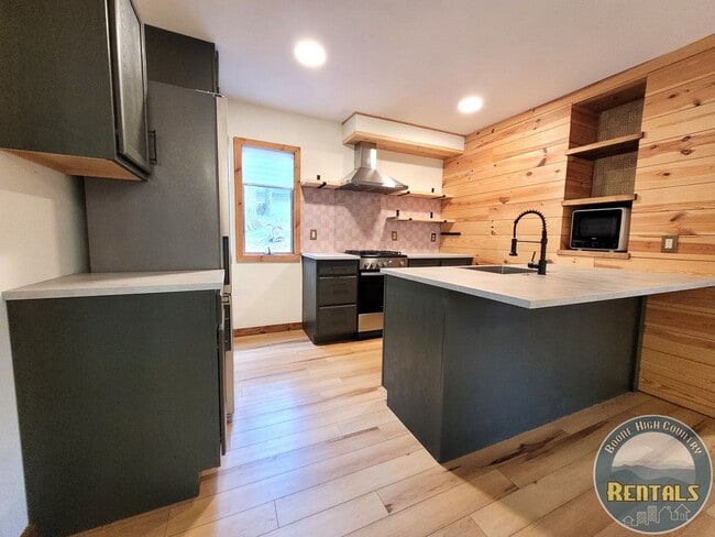 Photo - Beautiful 1 Bedroom Home with a Loft