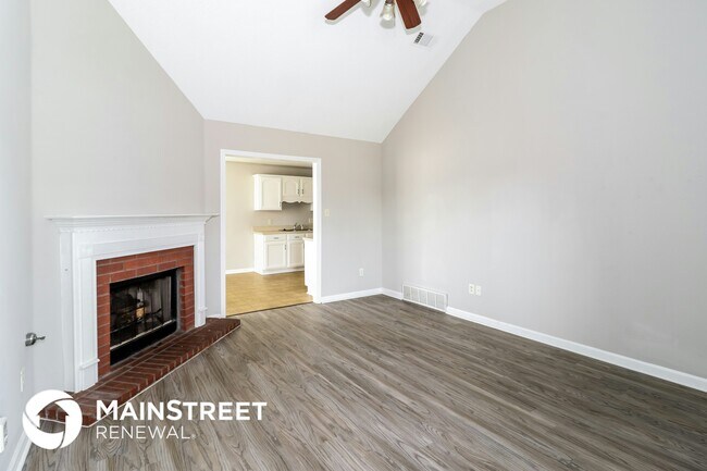 Building Photo - 1052 Cross Wood Ln