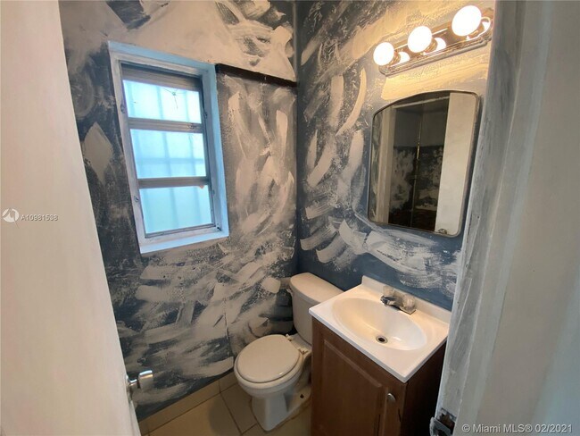 Foto del edificio - 1460 NW 38th St