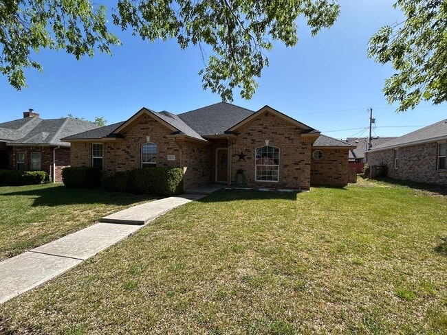 Building Photo - 6111 Mercy Ct