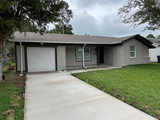 Building Photo - 2930 Gardenia Dr