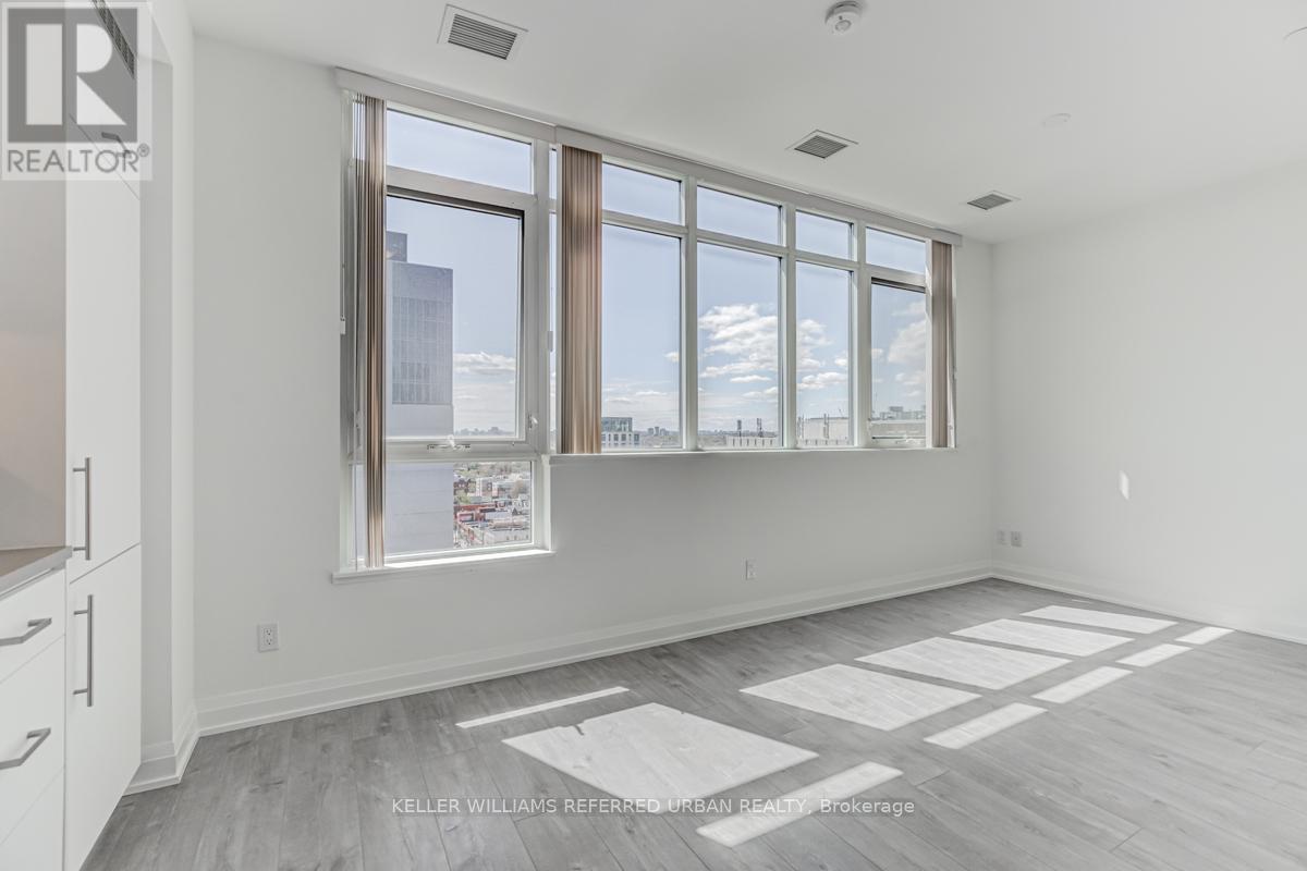 Primary Photo - 181-U181 Huron St