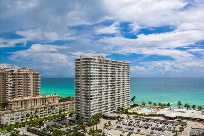Building Photo - 1985 S Ocean Dr