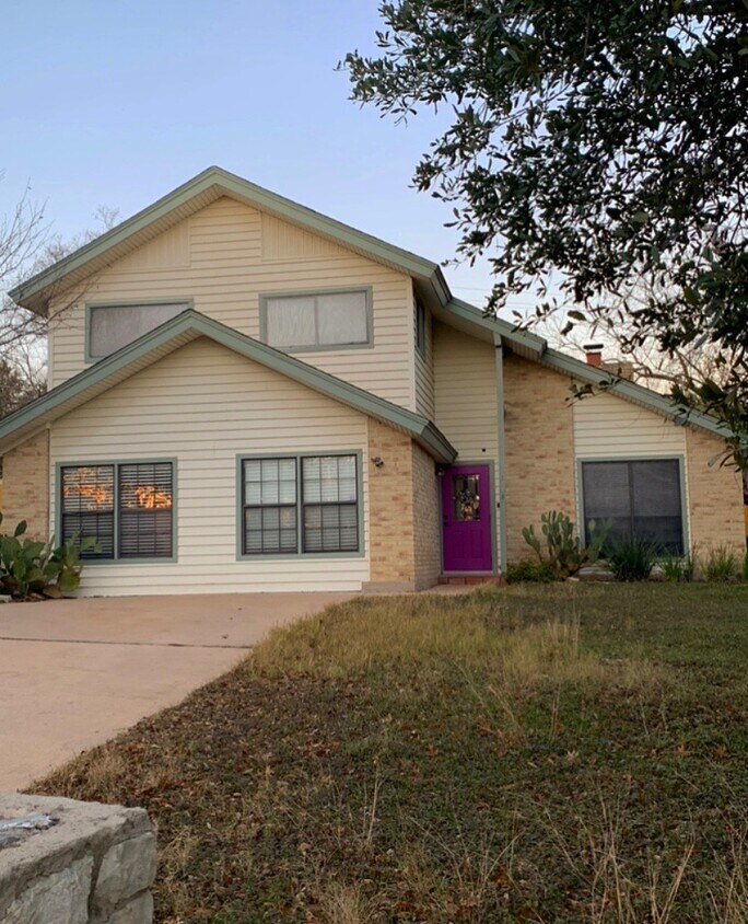 Foto principal - 8100 Red Willow Dr