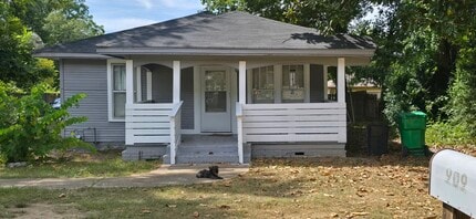 Building Photo - 909 Waterworks Rd