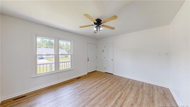 Building Photo - 242 Eppingdale Dr