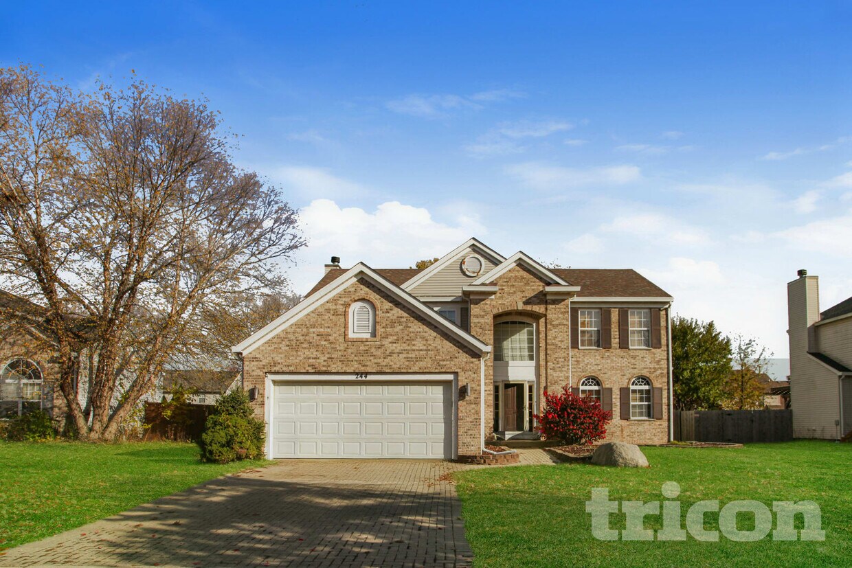 Primary Photo - 244 Paradise Pkwy