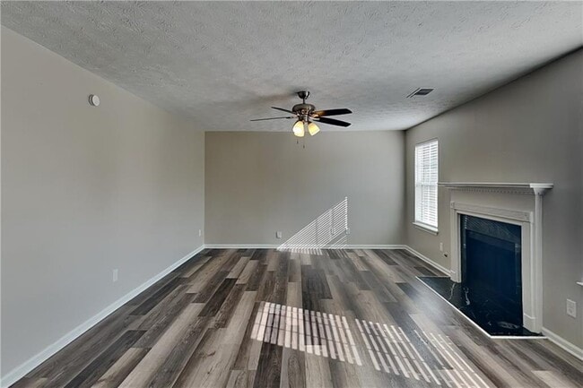 Foto del edificio - 3193 English Ivy Ln