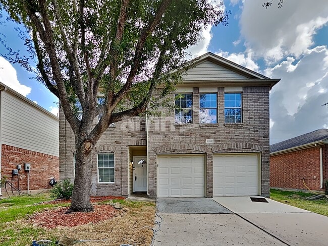 Building Photo - 5926 Baldwin Elm St