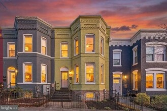 Building Photo - 1119 Montello Ave NE