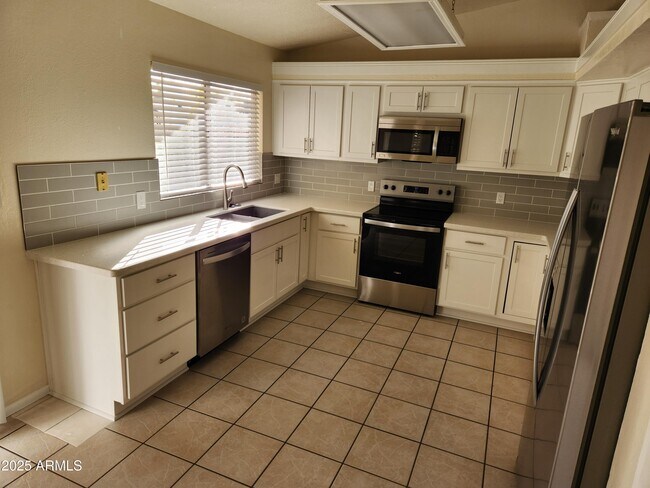 Foto del edificio - 6909 E Kathleen Rd