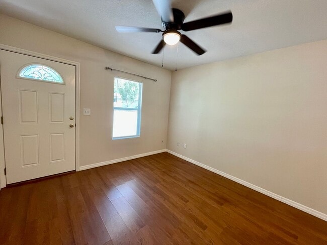 Building Photo - 12504 Forest Hills Dr