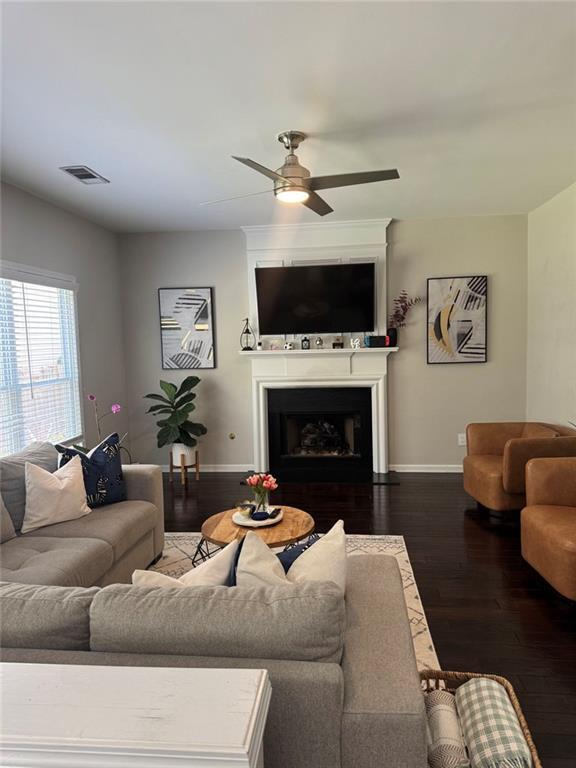 Foto del edificio - 530 Sessingham Ct
