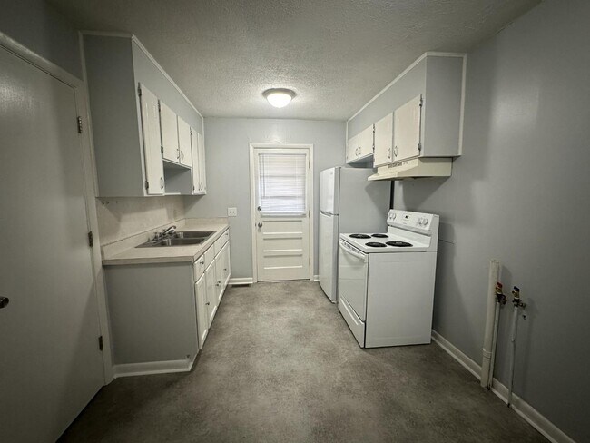 Foto del edificio - 1186 Green Acres Rd