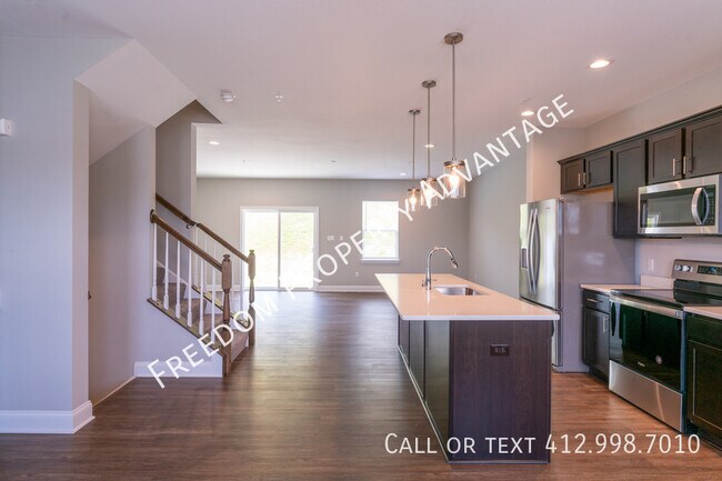 Foto del edificio - Arden Farm Townhome - 3BD