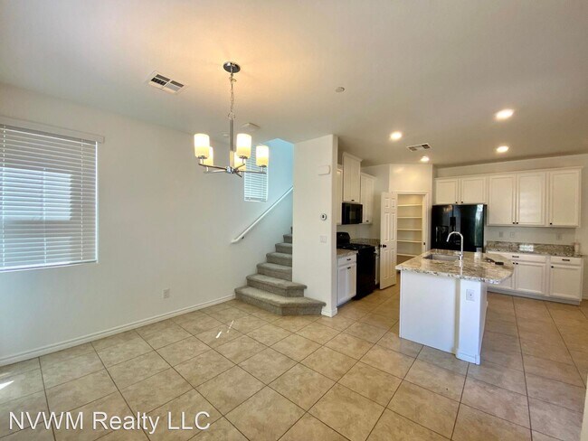 Building Photo - 3 br, 2.5 bath House - 968 Lotus Falls St.