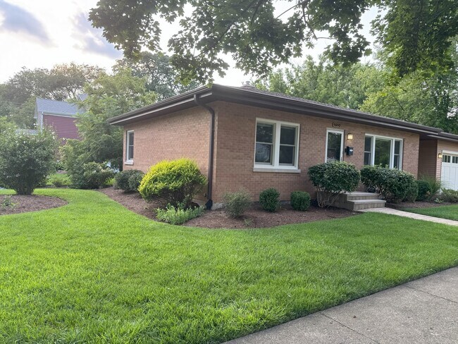 Foto del edificio - 4840 Prospect Ave