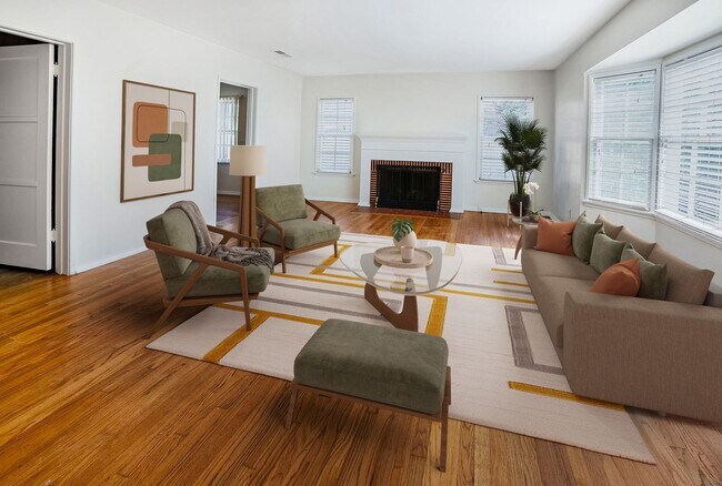 Building Photo - LAKEWOOD VILLAGE  3BR, 2BATH,             ...