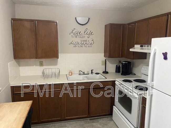 Foto del edificio - 1706 S Fern St