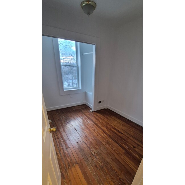 Building Photo - 4620 Pall Mall Rd