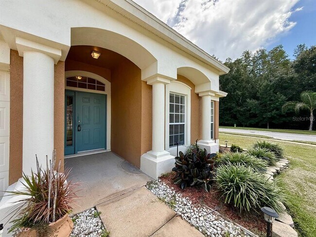 Foto del edificio - 5855 Count Turf Ln